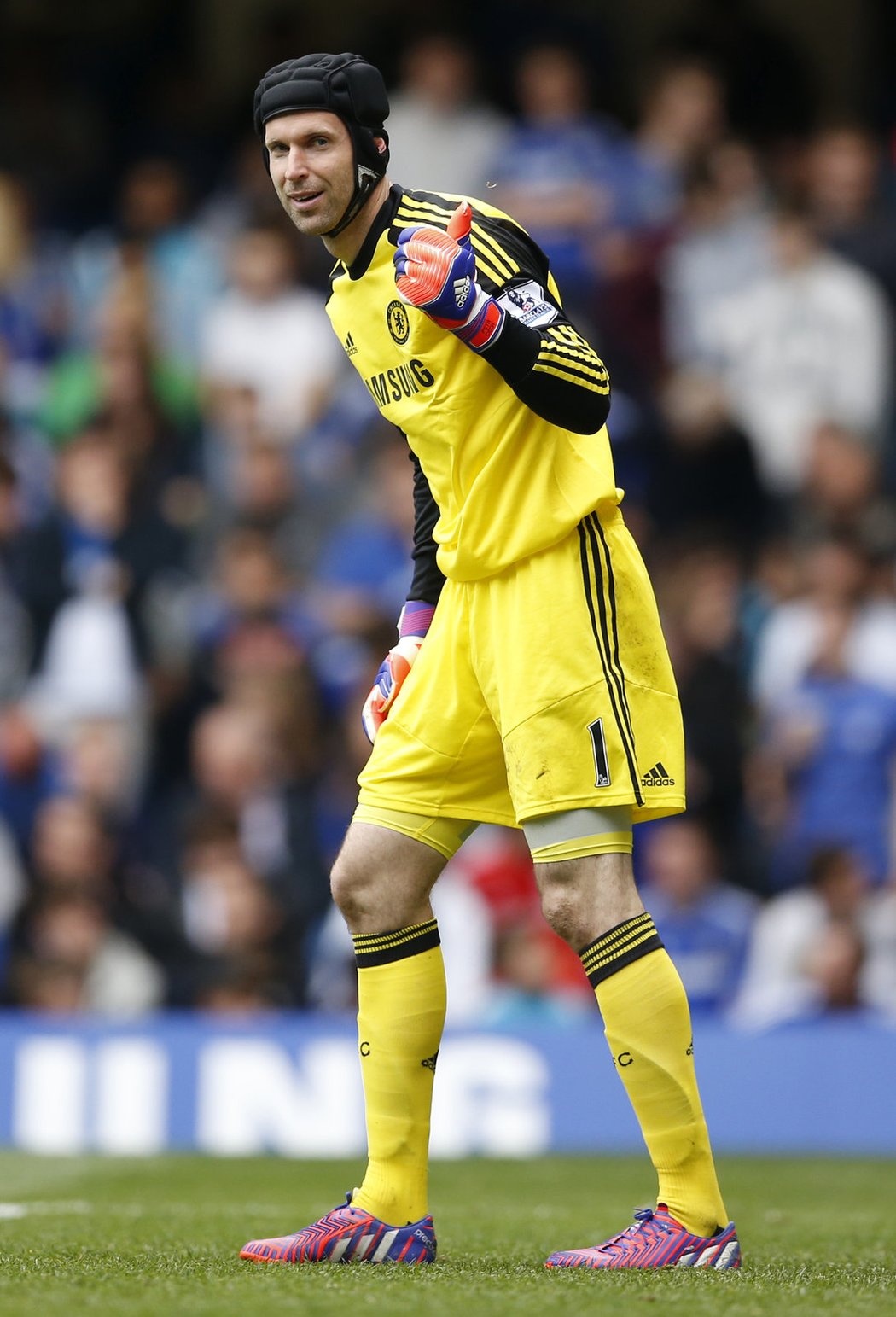 Brankář Chelsea Petr Čech během zápasu se Sunderlandem