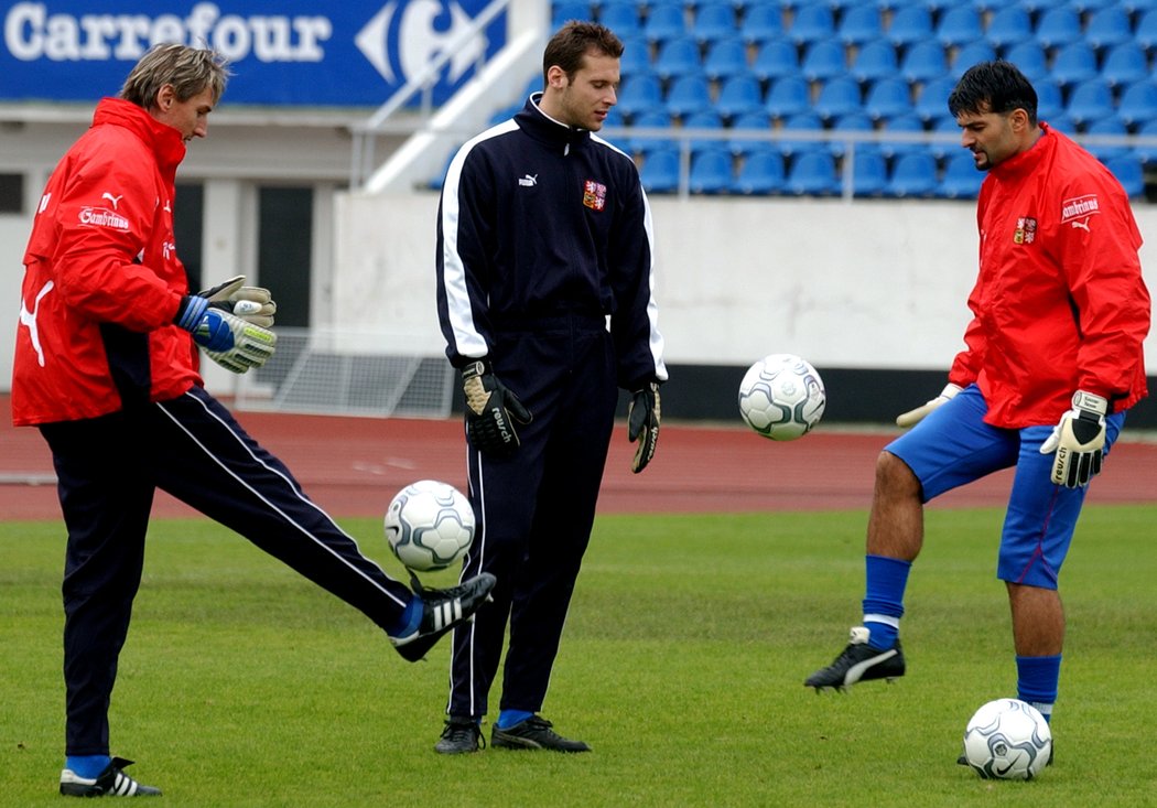 Petr Čech (vlevo) a Pavel Srníček v době, kdy spolu hrávali v reprezentaci.