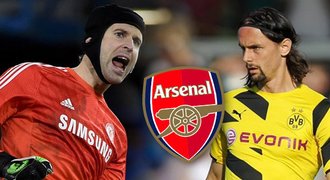 Arsenal plánuje posílit obranu: Chce přivést Čecha i stopera Dortmundu