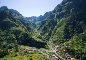 Madeira: smaragdový ostrov věčného jara se samými superlativy.