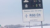 Foto od vás: D1 hlásí teplotu vzduchu 45°C