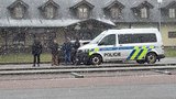 Policisté zasahovali v areálu golfového klubu v Čeladné: Měli tam chodit muži se zbraněmi!