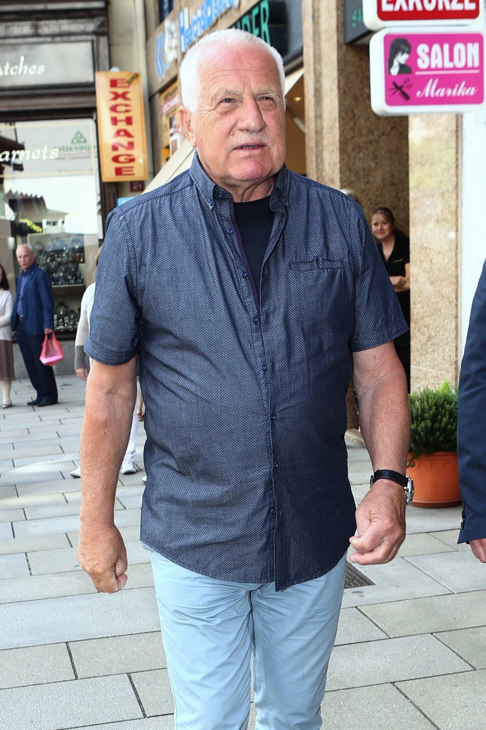 Celebrity na karlovarské kolonádě: Exprezident Václav Klaus