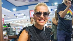 Celebrity na síti: Nové album Dary Rolins a seriálová role tenistky Kvitové