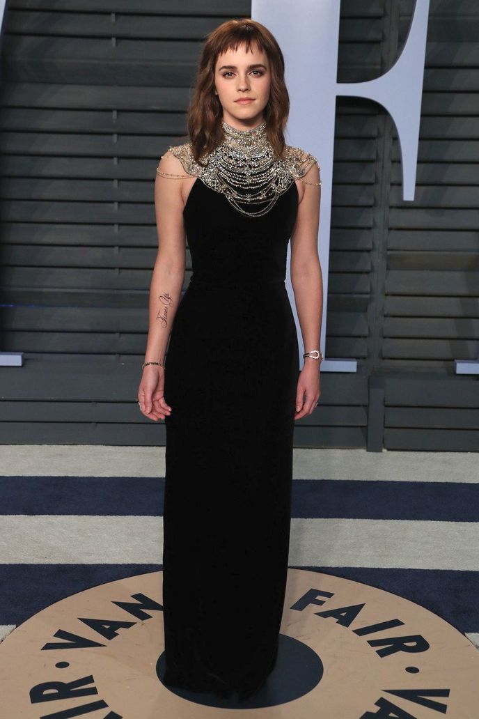 165 centimetrů: Emma Watson 165 centimetrů: Emma Watson