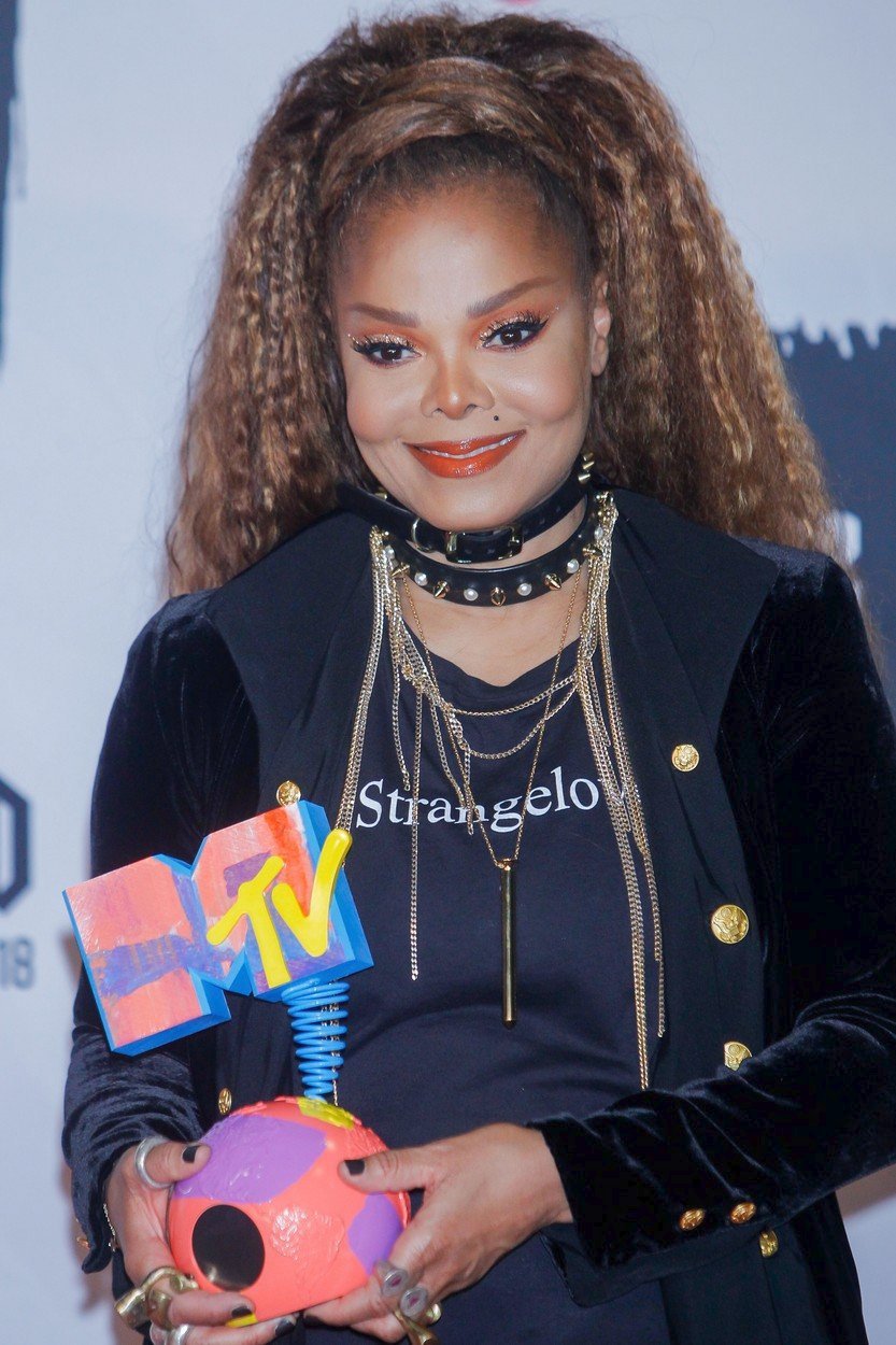 Dnes už Janet Jackson (52) připomíná jen málo z krásné dívky, kterou kdysi byla