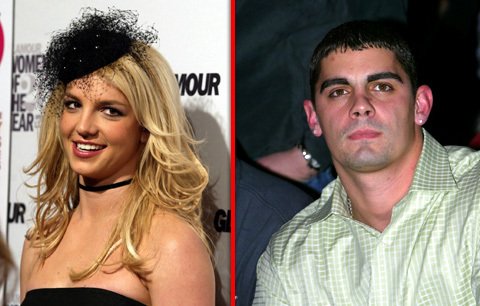 Britney Spears a Jason Allen Alexander