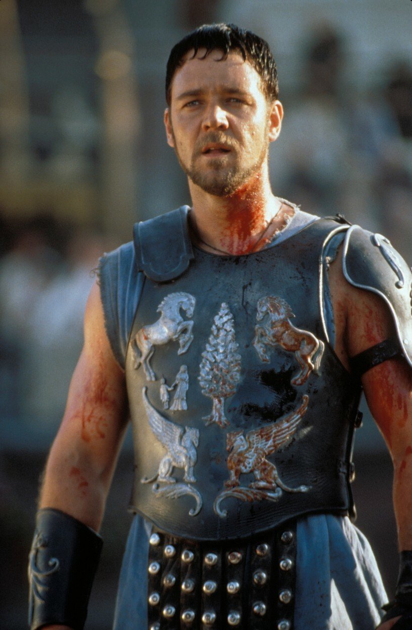 2001 - Russell Crowe