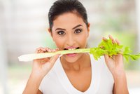 Celer dodá vitamin C a pomůže s kocovinou! Ale pozor i na těžkou alergickou reakci!