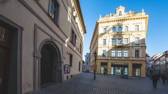 Výrobce lékařské techniky investuje do realit. Koupil paláce v Praze i Karlových Varech