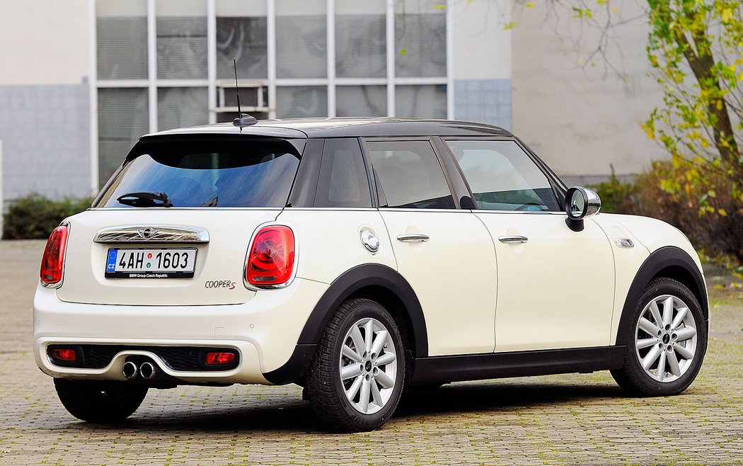 Mini Cooper 5D