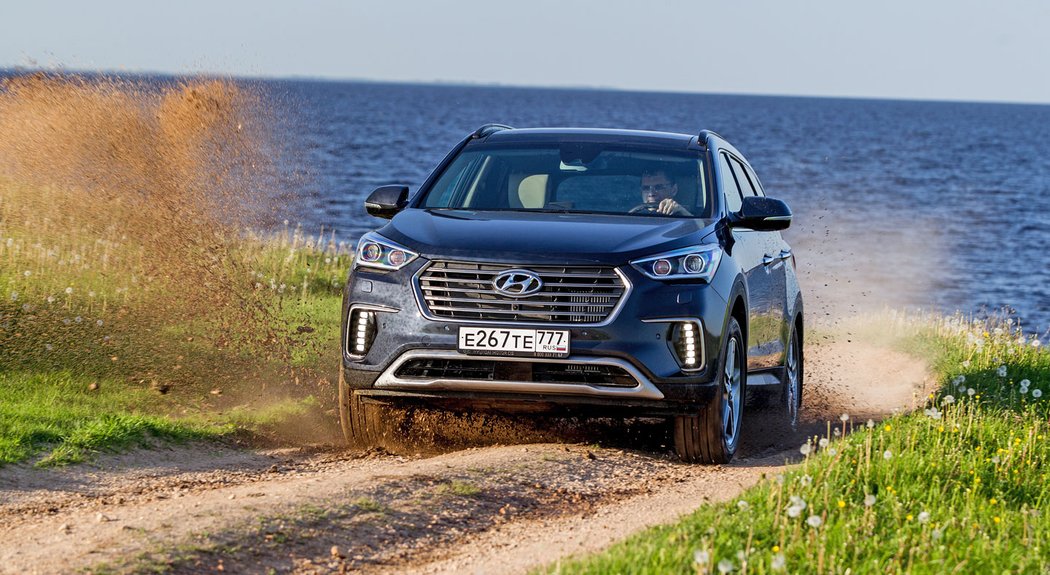 Grand Santa Fe: 2.2 CRDi/147 kW, od 932 192 Kč