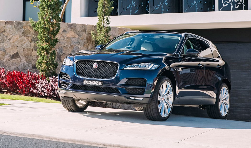 F-Pace: 25t/184 kW, 30t/221 kW, S/280 kW, 20d/132 kW, 25d/177 kW, 30d/221 kW, od 1 054 700 Kč