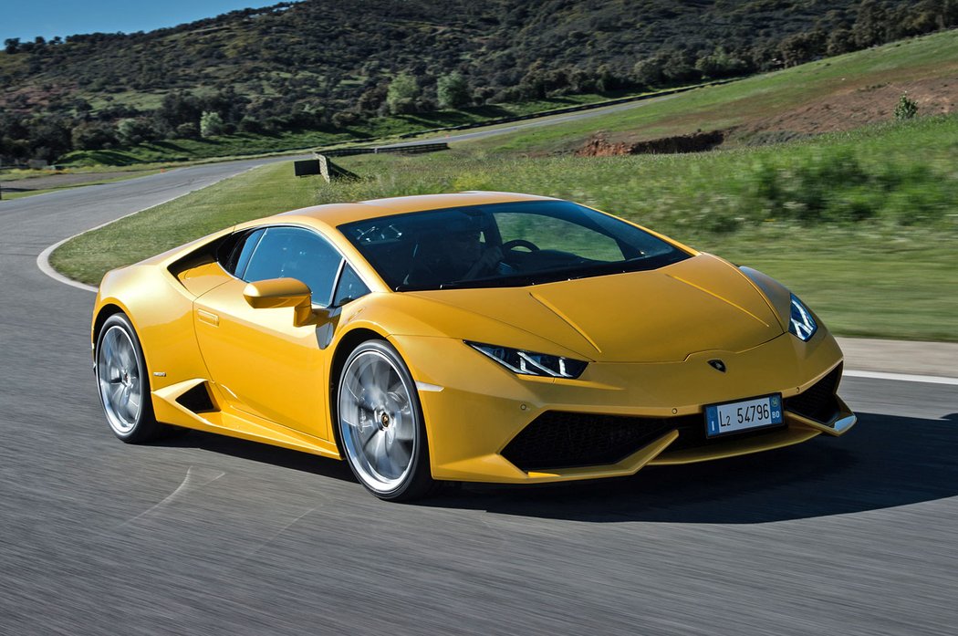 Huracán: AWD/449 kW, Performante/470 kW, od 4 407 000 Kč (přepočet)