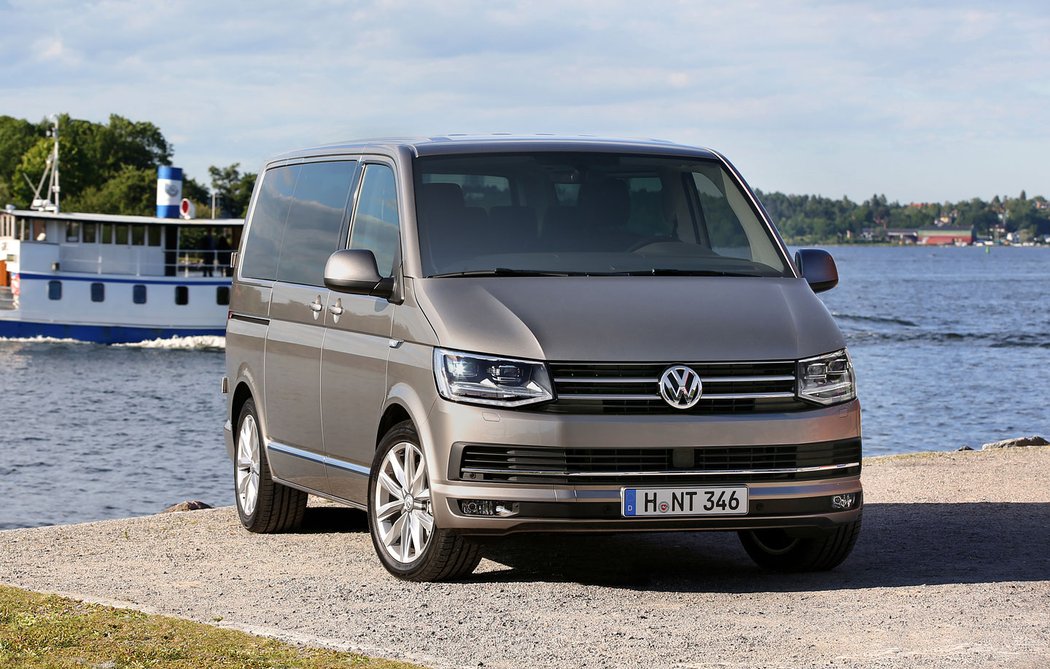 Caravelle:2.0 TDI/110 kW, 2.0 TDI/150 kW, od 899 854 Kč