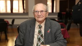 Jaromír Lisý (98) je nejstarším studentem v Centru celoživotního vzdělávání. Začátkem února oslaví 99 narozeniny (28.1.2020)