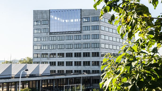 Rozestavěné Centrum Palmovka, jehož stavba od roku 2015 stojí. Rozestavěné Centrum Palmovka, jehož stavba od roku 2015 stojí.