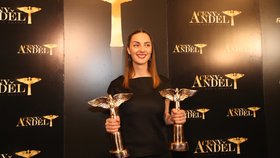 Bára Poláková dostala hned dvě ceny Anděl.