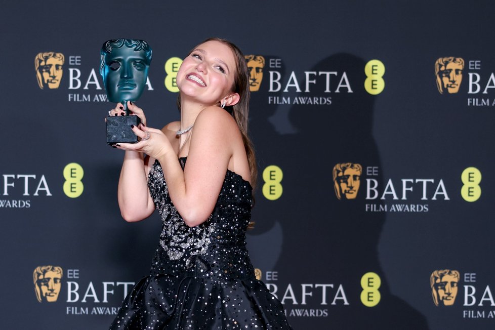 Ceny BAFTA 2024: Mia McKenna-Bruce