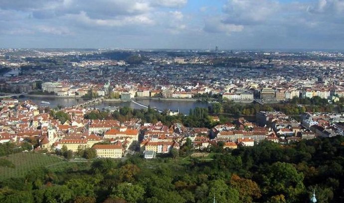 Ceny bytů v Praze půjdou kvůli povodním dolů
