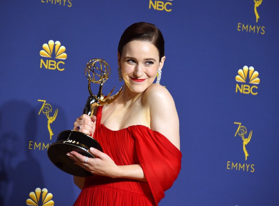 Ceny Emmy 2018: Rachel Brosnahan s rolí za seriál The Marvelous Mrs. Maisel