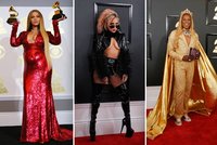 To NEJ z Grammy: Těhotná Beyoncé, polonahá Lady Gaga a zlaté příšerky na červeném koberci!
