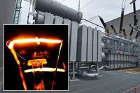 Milionům Čechů hrozí kvůli Německu totální výpadek proudu: Pomůže 600tunový transformátor?
