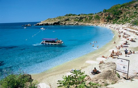 Objevte krásu Černé Hory. Má nejkrásnější pláž ve Středomoří!