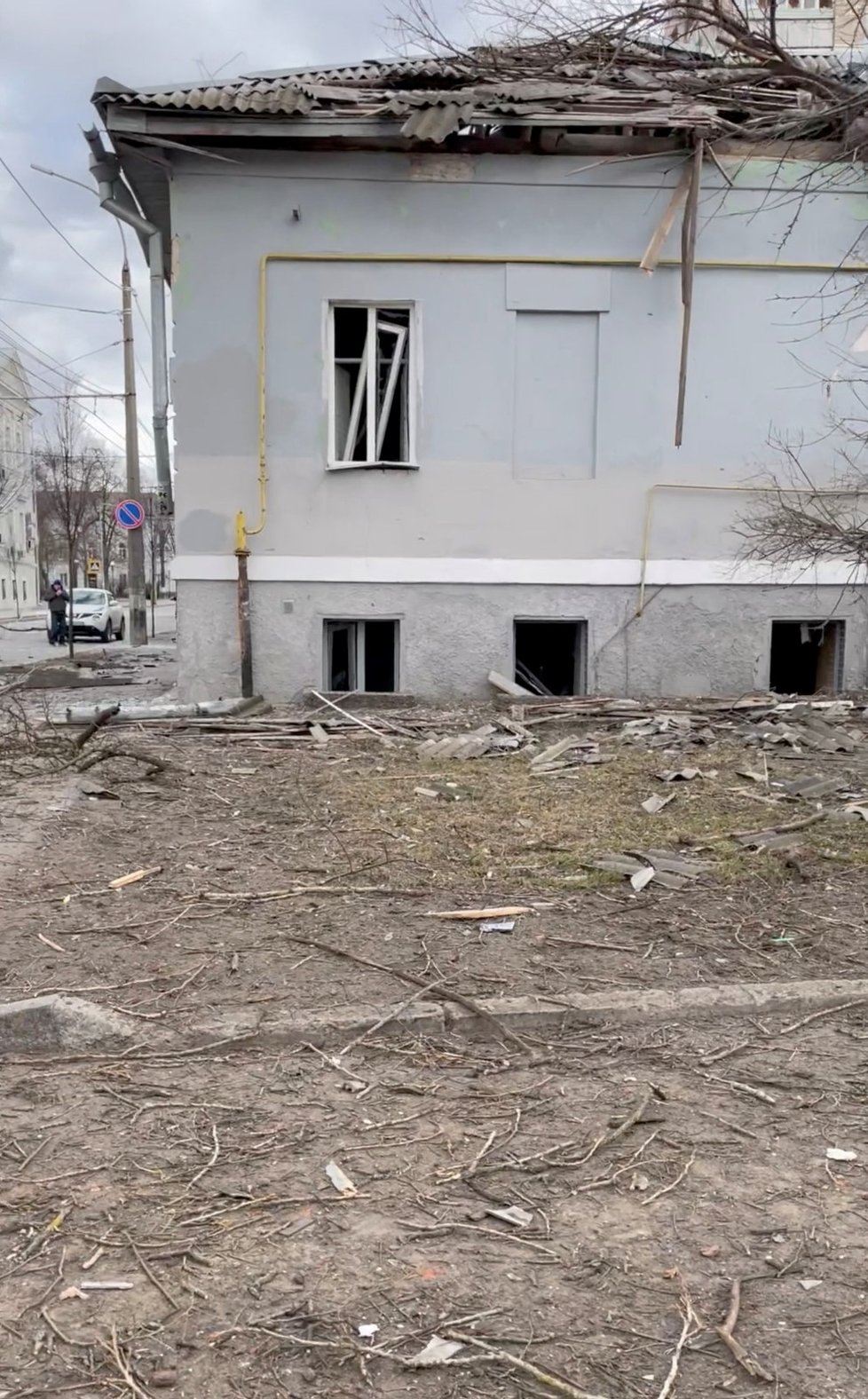 Následky postupu ruských vojsk v ukrajinském městě Černigov severně od Kyjeva (27. 2. 2022)