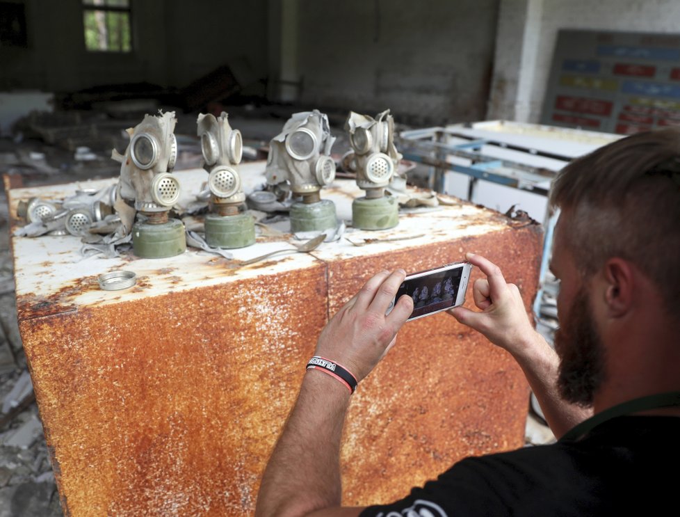 Ačkoli je ukrajinský Černobyl jedním z nejradiokativnějších míst na Zemi, míří tam tisíce turistů.