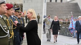 „Svět není bezpečné místo.“ Černochová s Pavlem ocenili české vojáky i statečné Ukrajince