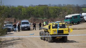Dítě zemřelo pod koly náklaďáku na závodech na Kladensku: Policie případ šetří jako usmrcení z nedbalosti