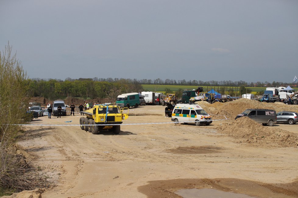 Během mistrovství ČR nákladních vozidel v extrémním terénu, tzv. Truck Trial v Černuci zemřelo dítě.