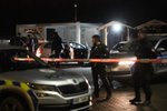 Policisté zadrželi podezřelého z vraždy. Na Černé Mostě měl vyhodit mrtvolu v auta rozvážkové služby a ujet. (22. listopadu 2022)