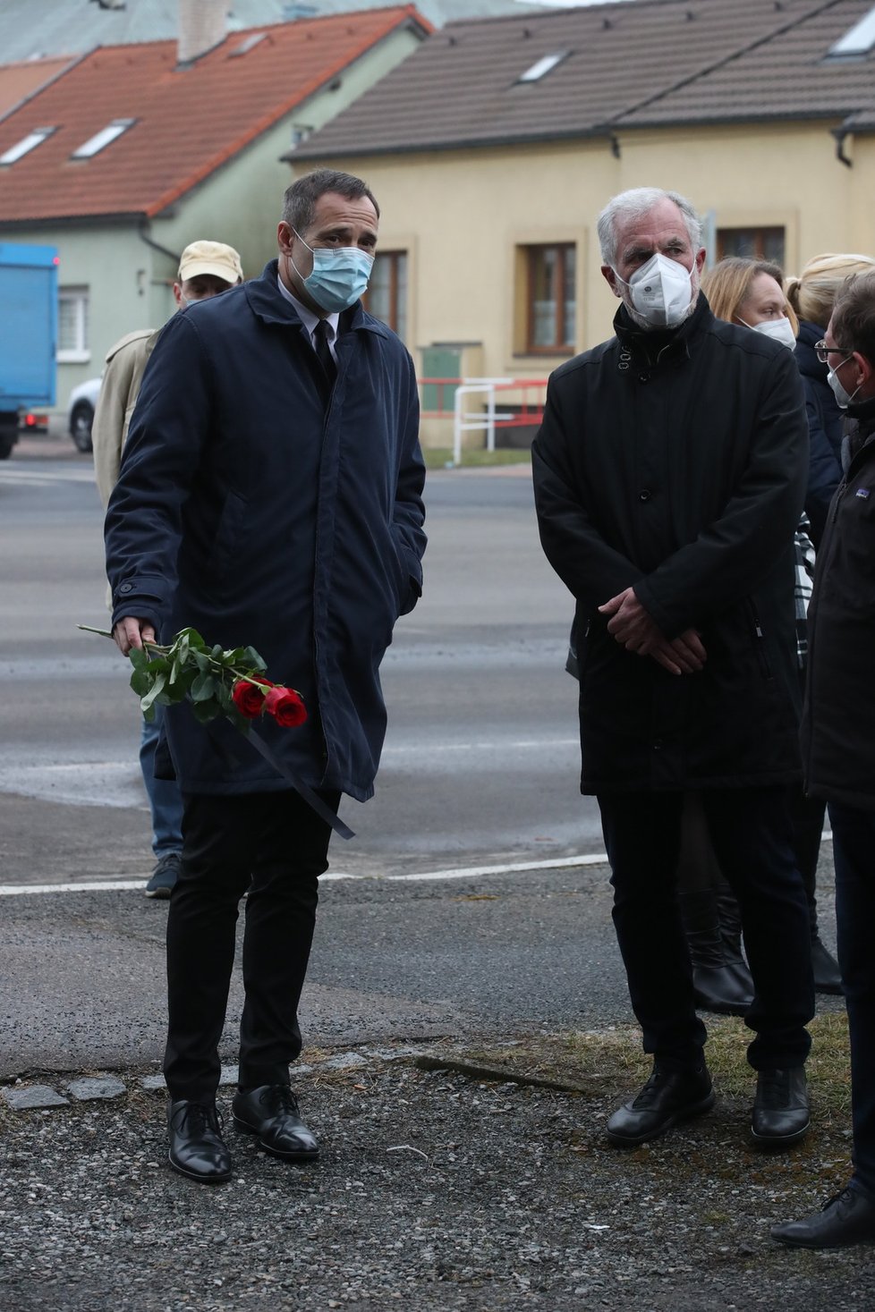 Na poslední rozloučení s Otakarem Černým (†77) dorazily desítky lidí.