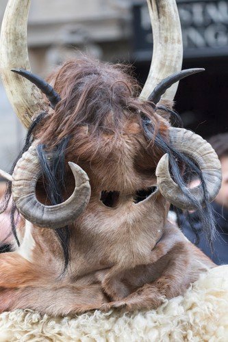 Strašidelný Krampuslauf. Čerti jsou jako živí