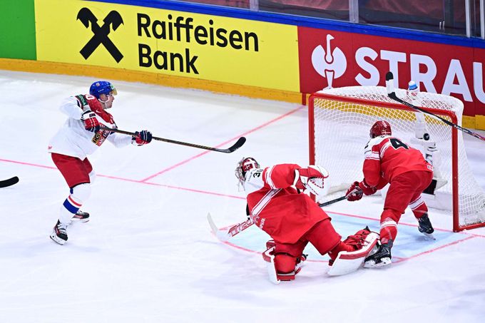 Česko - Dánsko 4:1. Dobrá práce, tým obstál! Pohodlná výhra na úvod, trefil se i Červenka Česko - Dánsko 4:1. Dobrá práce, tým obstál! Pohodlná výhra na úvod, trefil se i Červenka