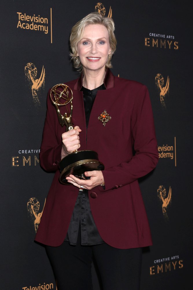 Sedmapadesátiletá Jane Lynch