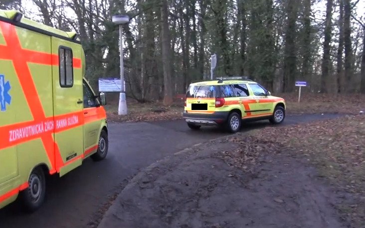 Převoz Čecha z Ústí nad Labem do Nemocnice Na Bulovce: Koronavirem se nakazil v Itálii (1. 3. 2020).