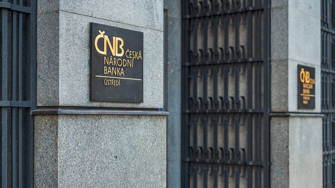 Česká národní banka nejspíš ponechá v první polovině roku základní úrokovou míru na sedmi procentech.