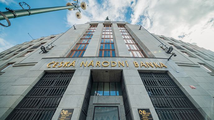 Centrální banka nahromadila od ledna do října ztrátu převyšující 261 miliard korun.