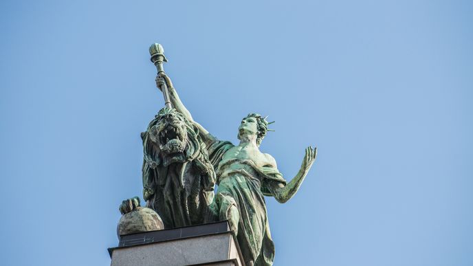 V posledních měsících loňského roku zvýšila ČNB s ohledem na inflační boom svou základní úrokovou sazbu ve dvou krocích z půldruhého procenta na 3,75 procenta