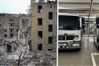 Česká národní banka darovala Ukrajině pancéřovaná auta: „Bonnie“ a „Clyde“ se promění v obří sanitky