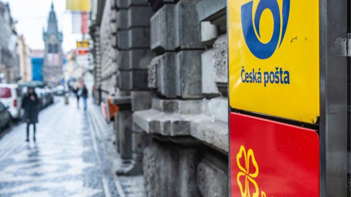 Hlavní pošta ve Vodičkově ulici v Praze