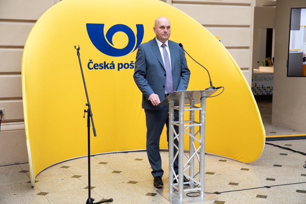 Pověřený zástupce generálního ředitele České pošty Miroslav Štěpán na tiskové konferenci (3.4.2023)