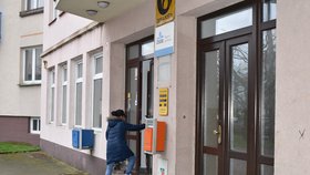 V Jirkově Česká pošta ze tří pošt zruší rovnou dvě. Sídlištní poštu a ve Sudentské ulici