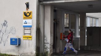 Zaměstnanci České pošty dostávají výpověď. Práci jim nabízí policie nebo vězeňská služba