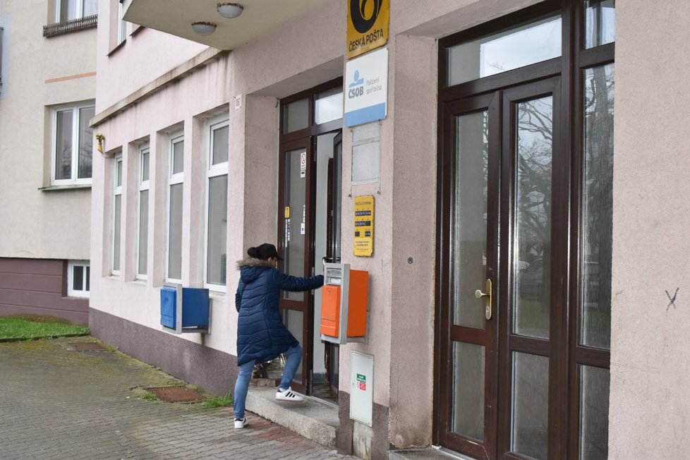 V Jirkově Česká pošta ze tří pošt zruší rovnou dvě. Sídlištní poštu ve Sudentské ulici