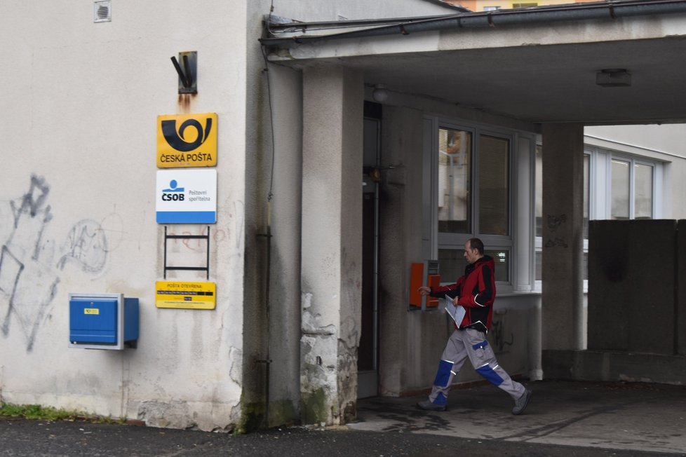 V Jirkově Česká pošta ze tří pošt zruší rovnou dvě. Sídlištní poštu ve Studentské ulici.