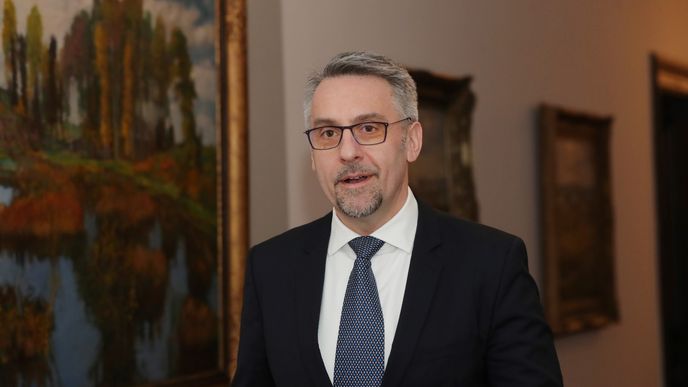 Ministr vnitra v demisi Lubomír Metnar (za ANO)